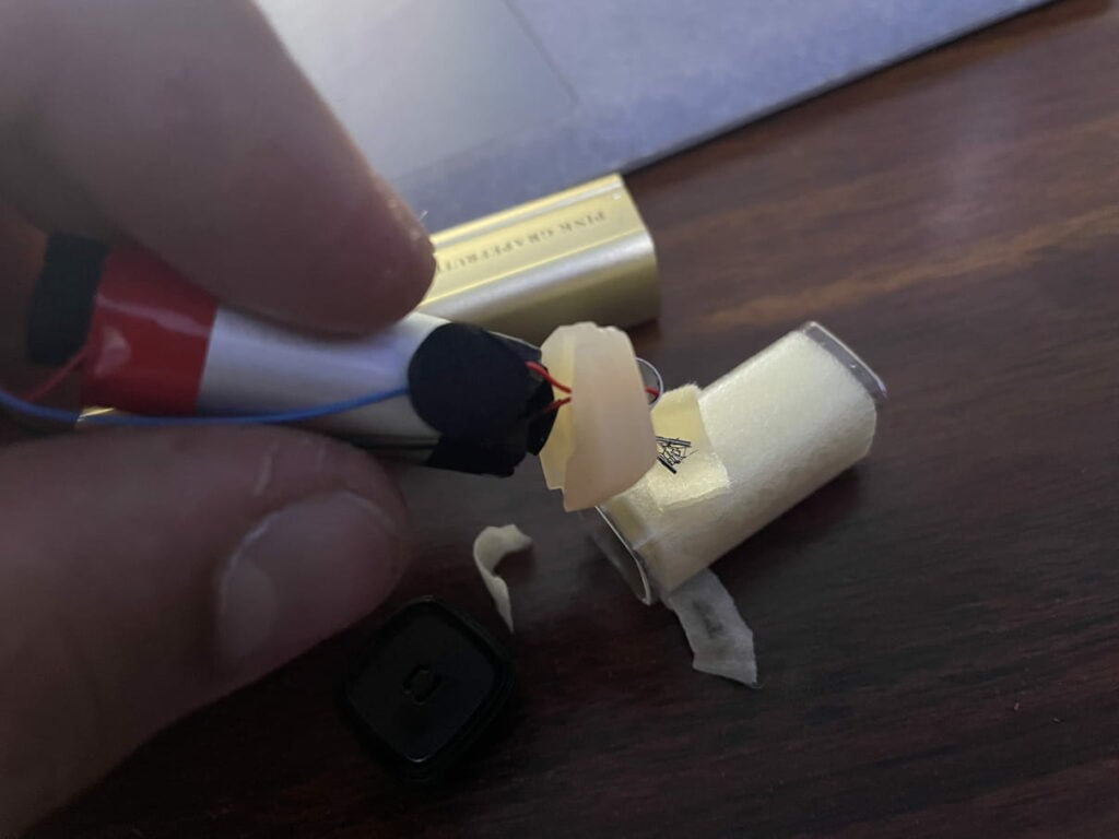 PHOTO OF THE GOLD BAR MESH COIL ON SHOW